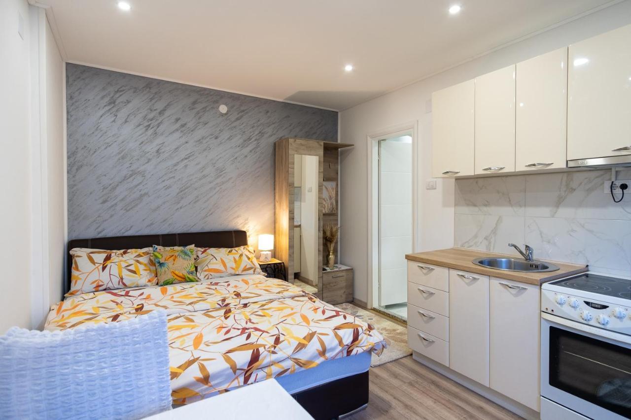 Apartments Solar Требине Екстериор снимка