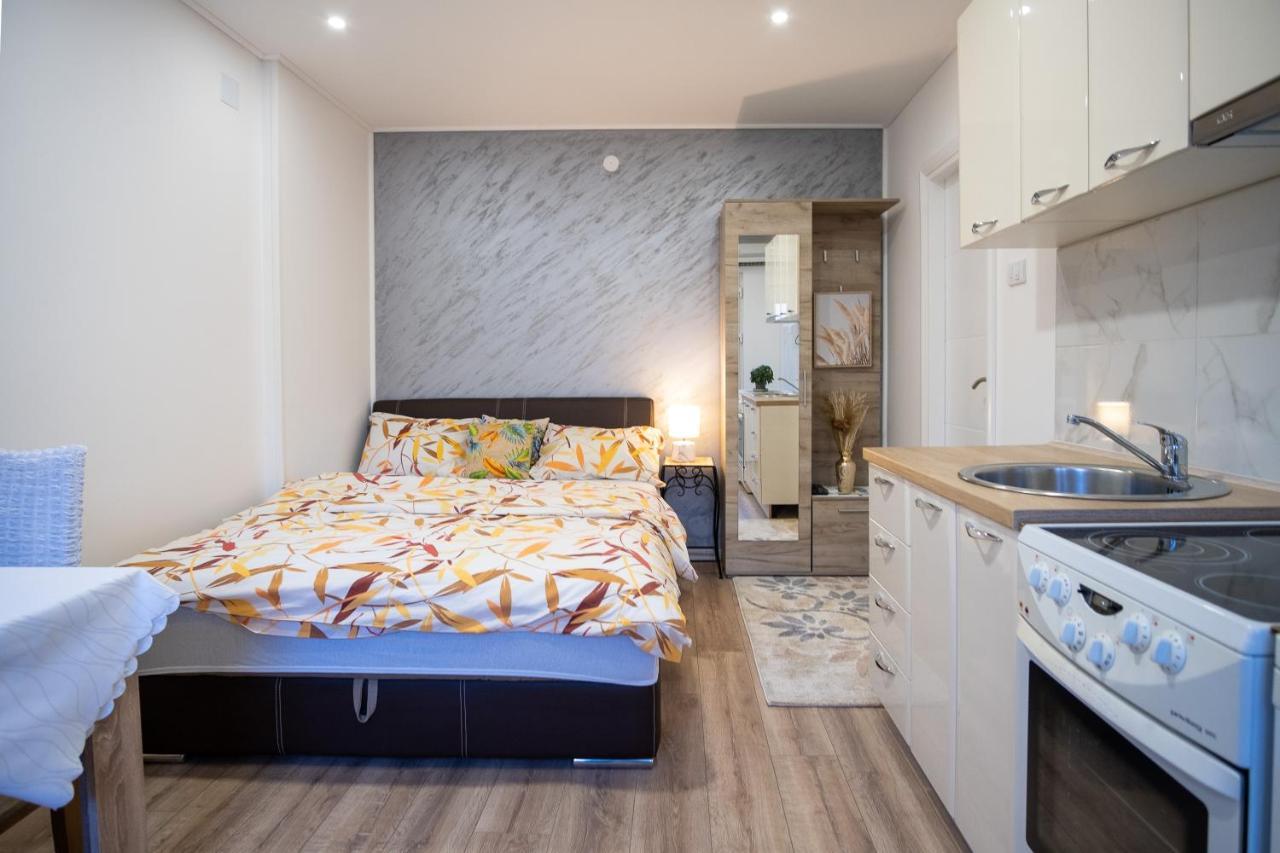 Apartments Solar Требине Екстериор снимка